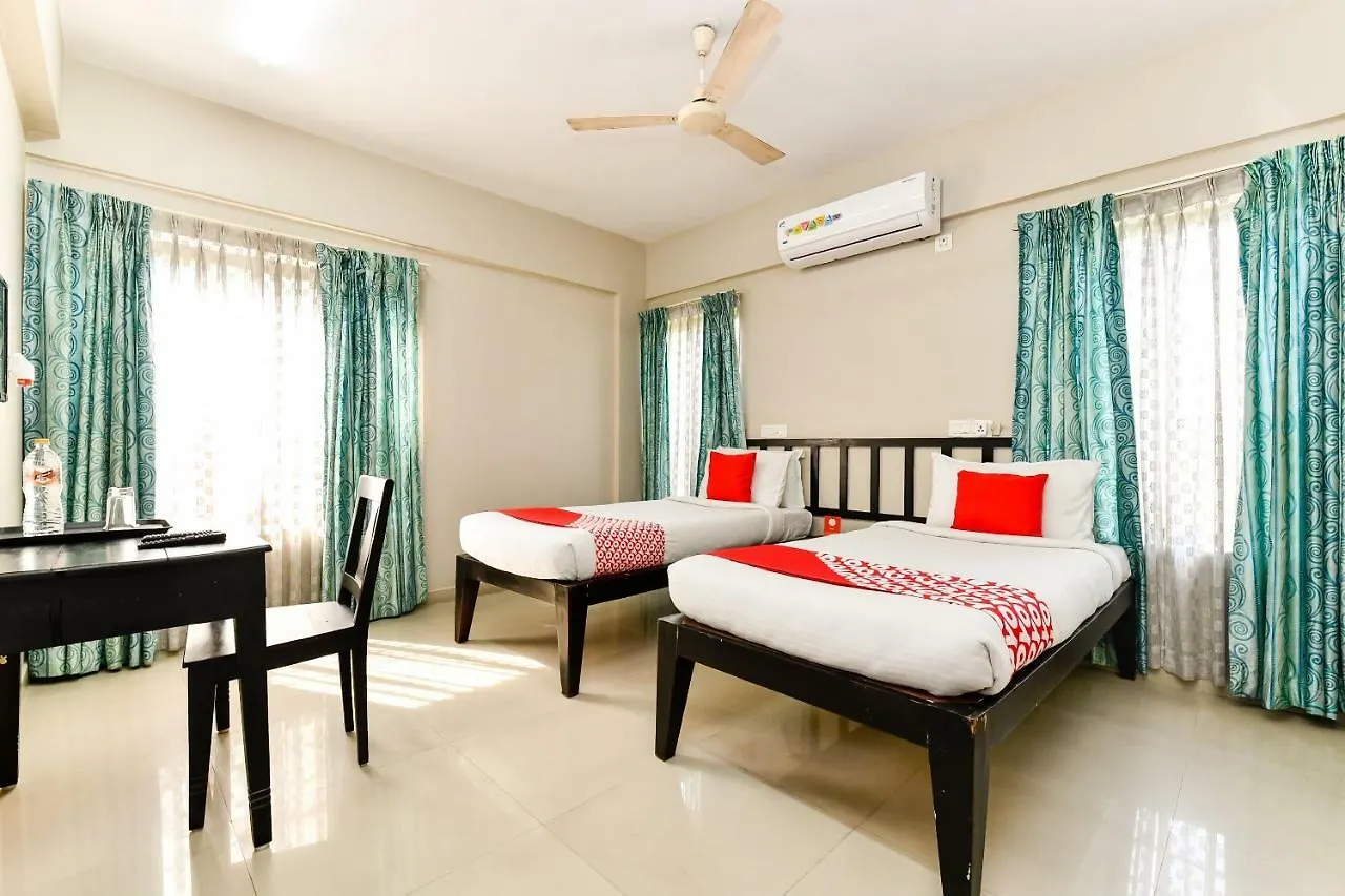 Hotel Oyo 28601 Og'S Kanthari