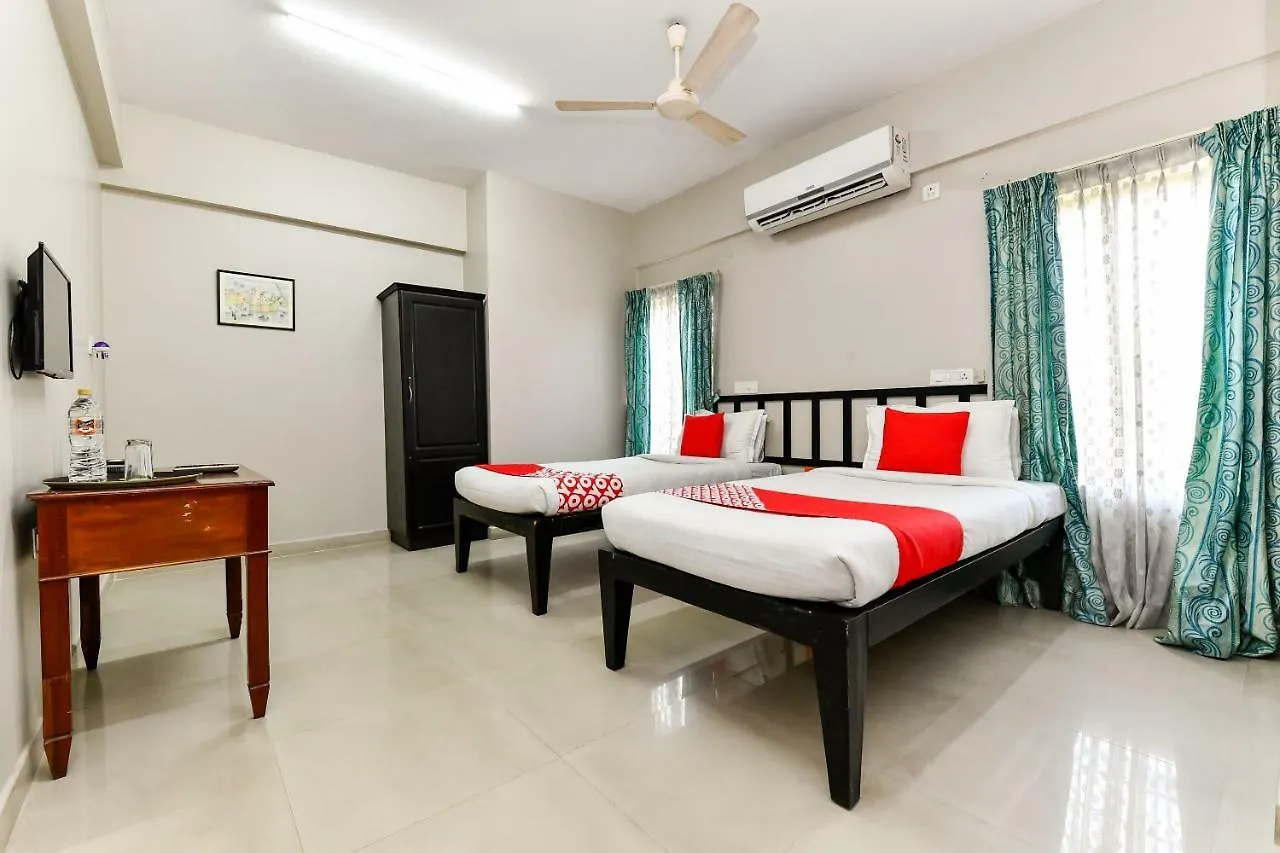 Hotel Oyo 28601 Og'S Kanthari